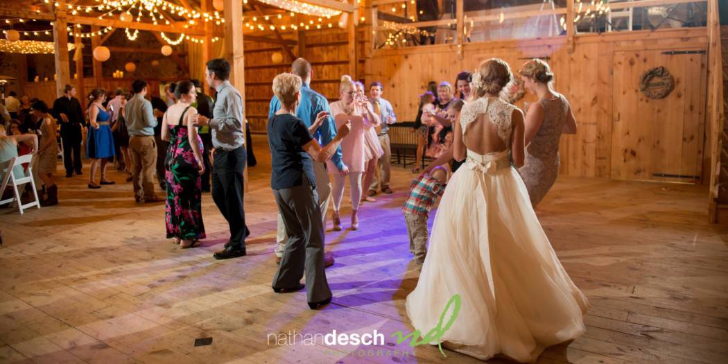 Lakeview Farms Wedding reception Pictures By Lancaster Wedding Photographer Nathan Desch Photography